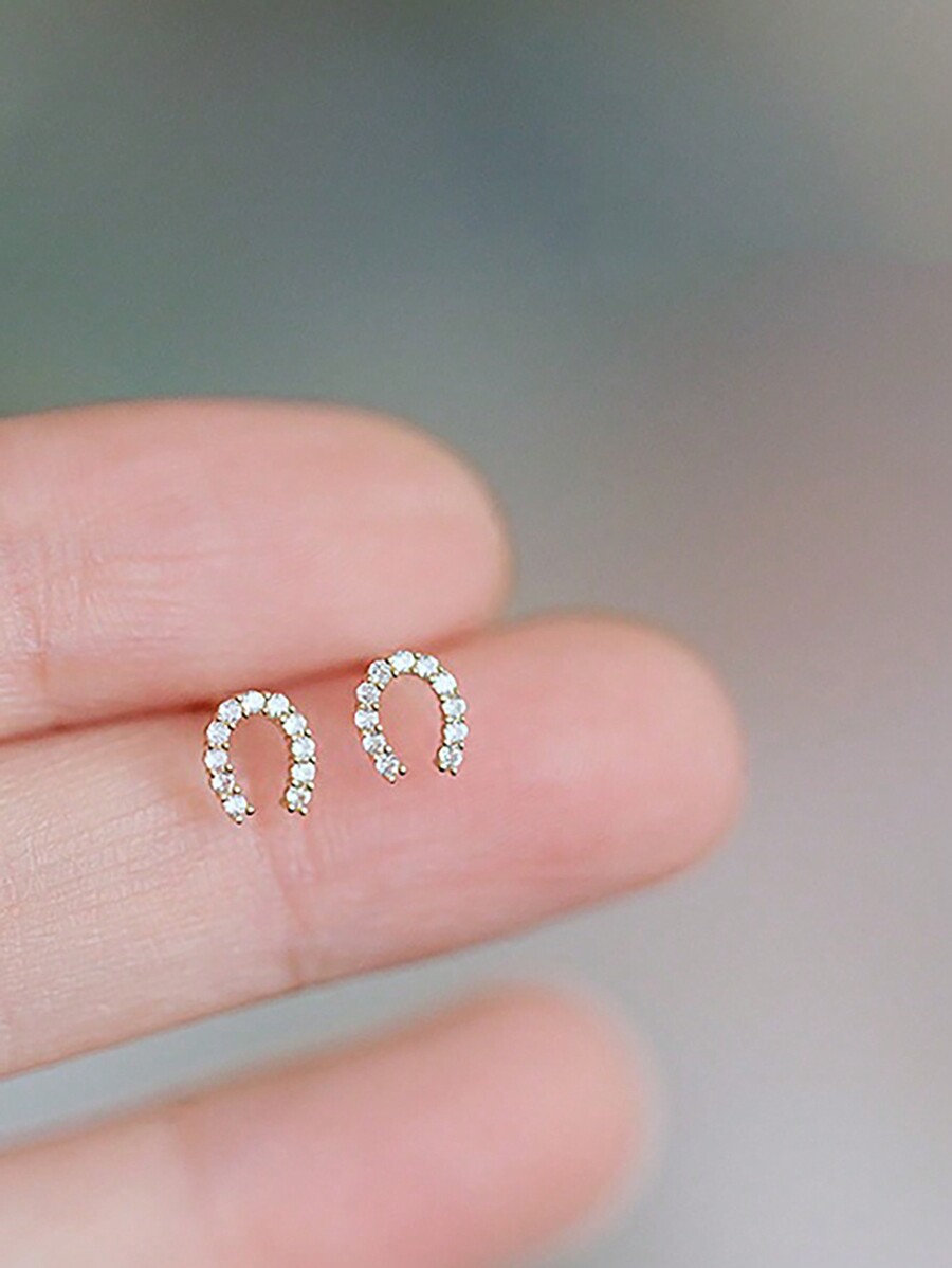 Women'S Fashion Earrings - Small Horseshoe-Shaped Cubic Zirconia Inlay Earrings