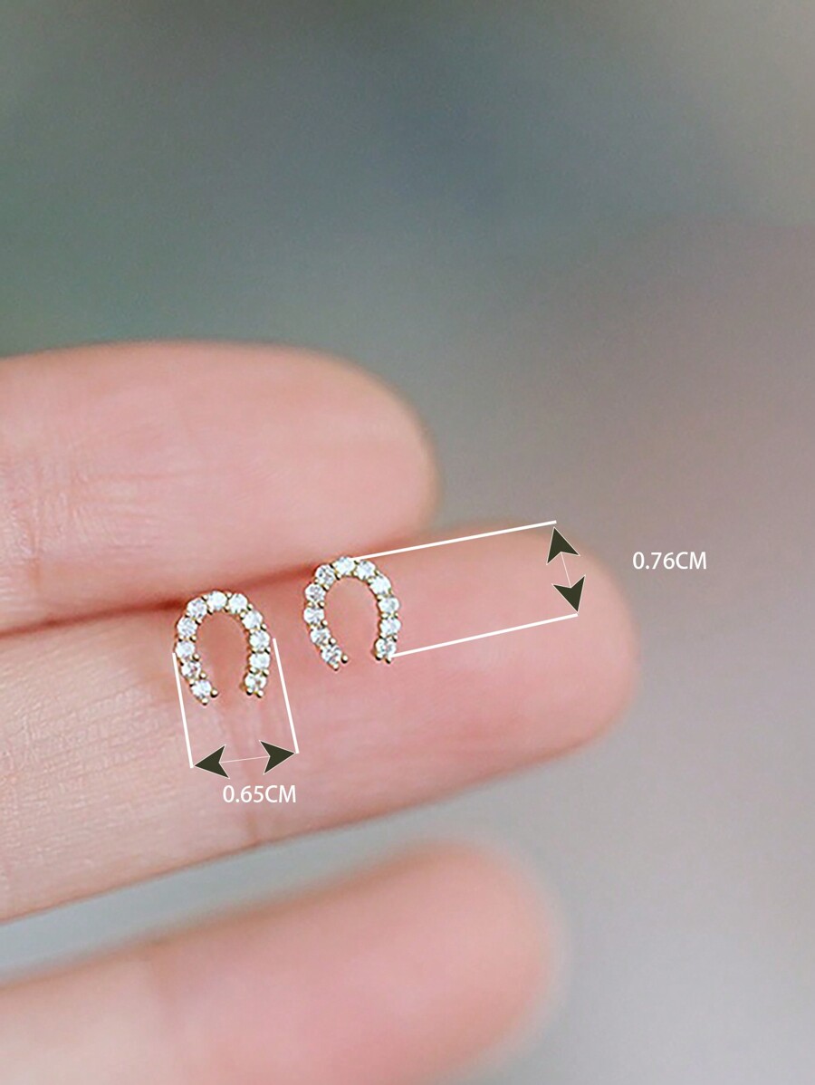 Small Horseshoe-Shaped Cubic Z - مراجعة Women'S Fashion Earrings وسعره