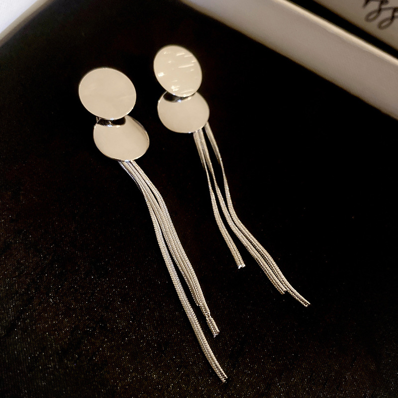 Premium metal sequined fringed - مراجعة Women'S Fashion Earrings وسعره